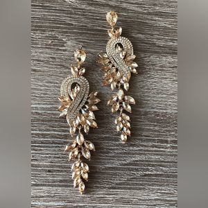 Statement drop crystal earrings A228